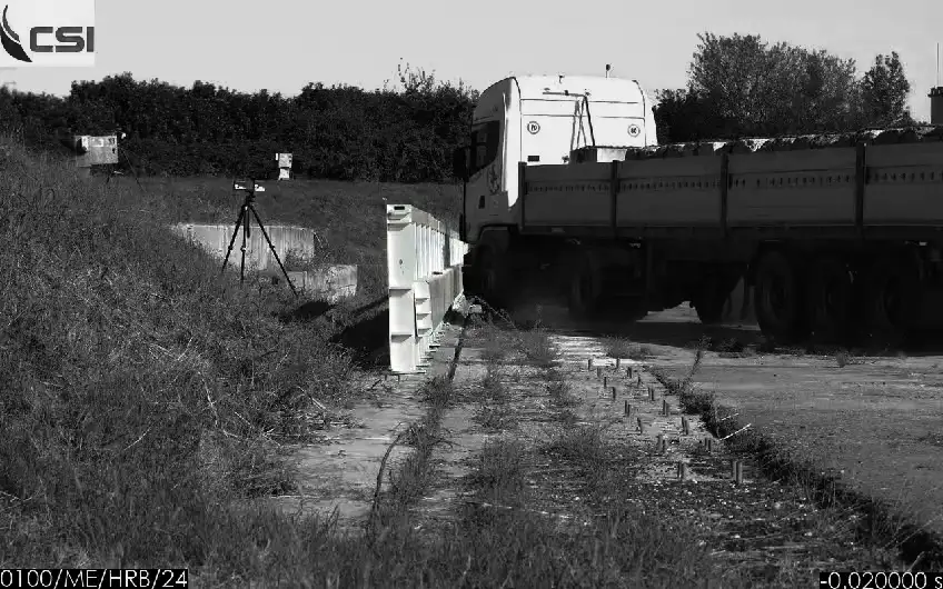 H4b bridge rail tested with a 38 ton articulated truck